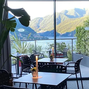 Hotel Lago فندق