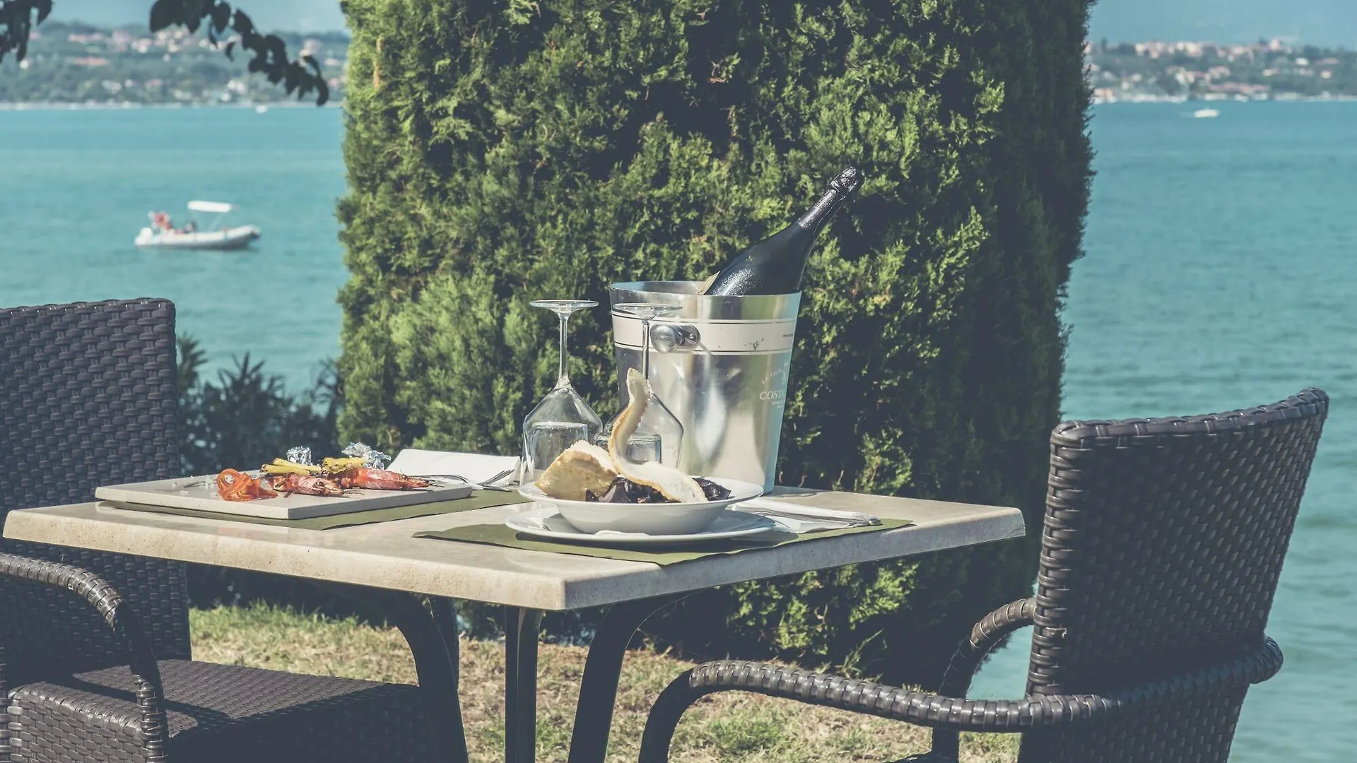Club Del Sole Desenzano Boutique Resort Desenzano del Garda 4*,  Italy