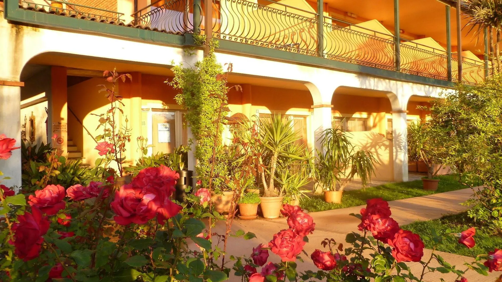 Club Del Sole Desenzano Boutique Resort Desenzano del Garda Aparthotel