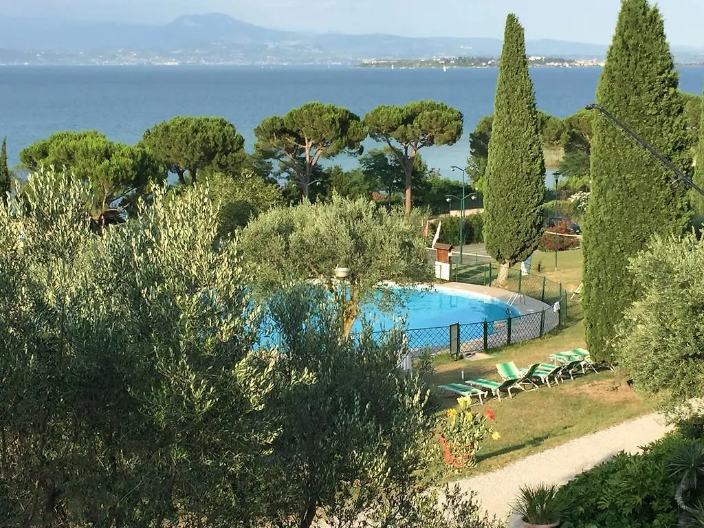Club Del Sole Desenzano Boutique Resort Desenzano del Garda Aparthotel