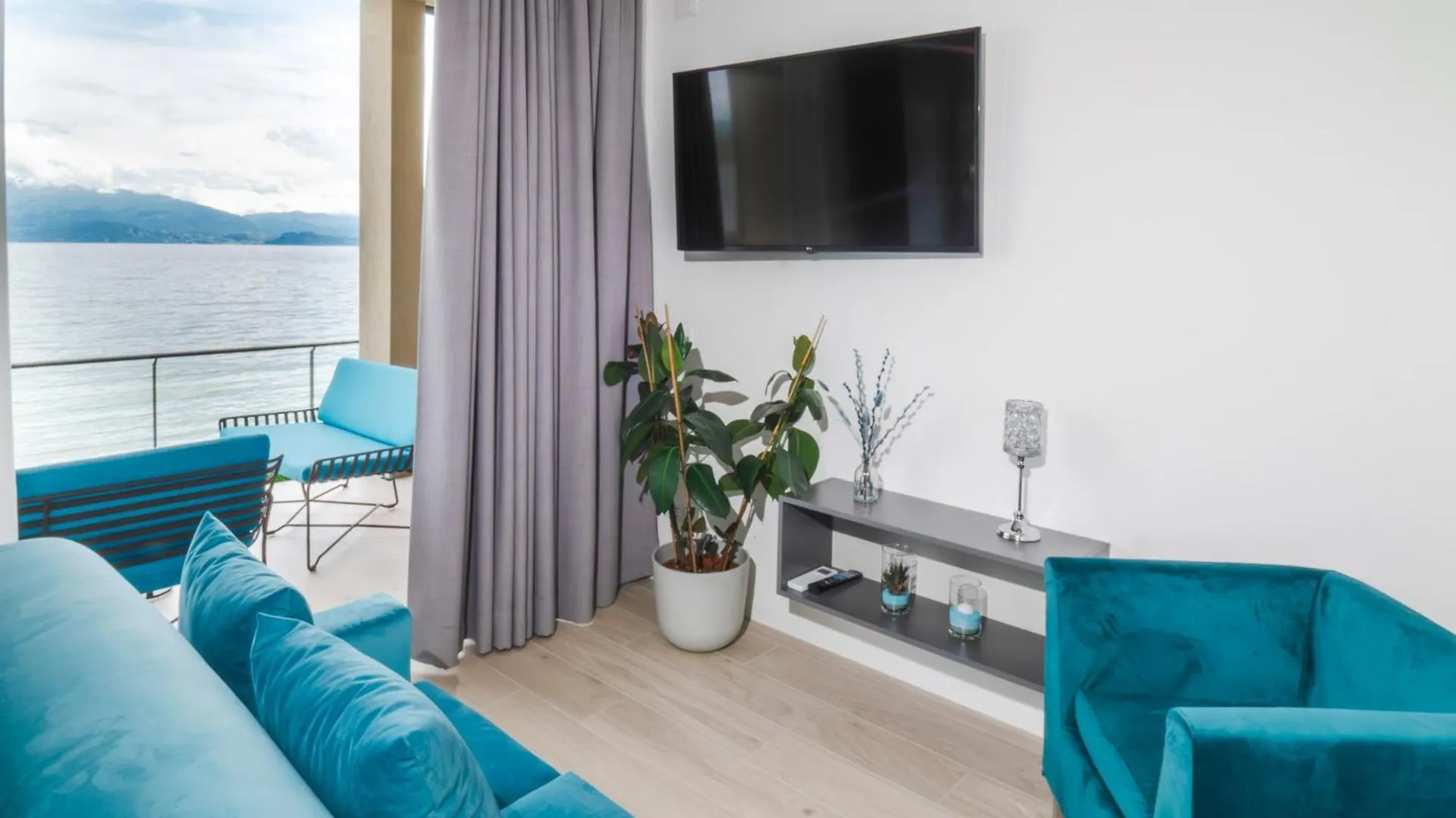 Aparthotel Desenzano Lake Village Desenzano del Garda
